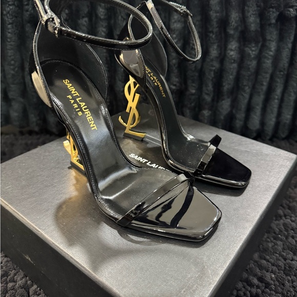 Saint Laurent Glossy Black Heels with Gold Logo - Picture 1 of 5